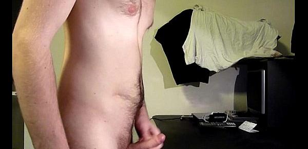 Guy wanking, huge cum load (with sound)